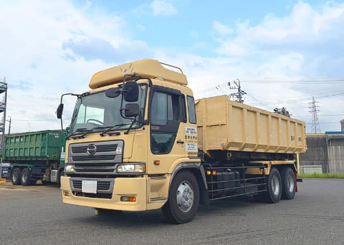 大型コンテナ車